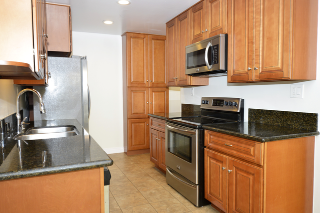 5950 Canterbury Dr., #C212, Culver City, CA 90230