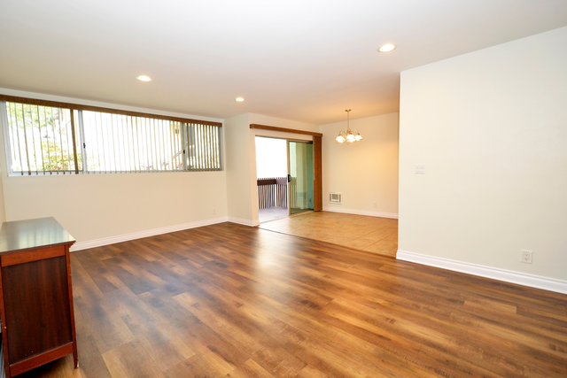 5950 Canterbury Dr., #C212, Culver City, CA 90230