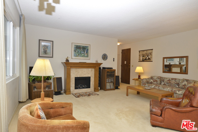6150 Buckingham Pkwy., #202