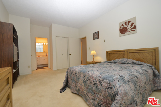 6150 Buckingham Pkwy., #202