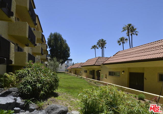 5950 Buckingham #104