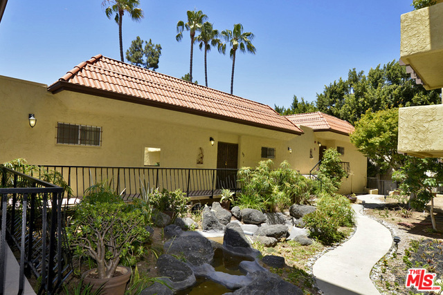 5950 Buckingham #104