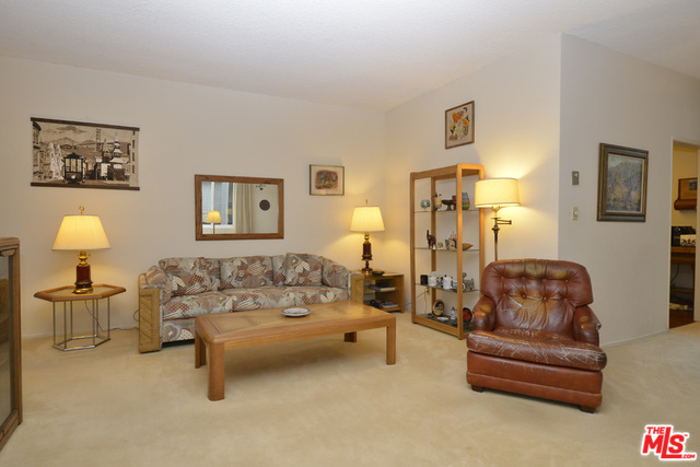 6150 Buckingham Pkwy., #202