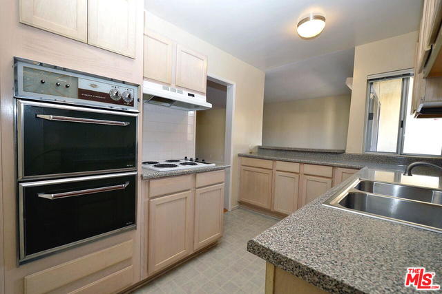 5651 Sumner Way, #312