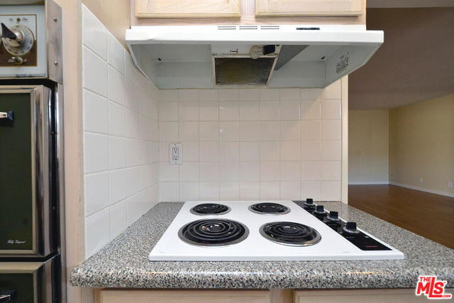 5651 Sumner Way, #312