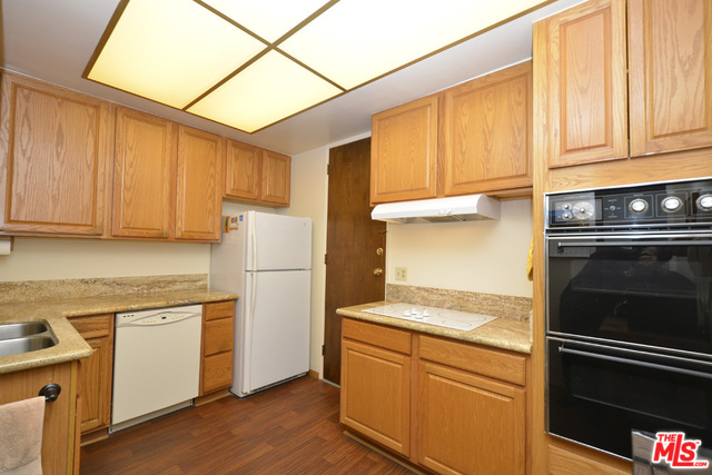6150 Buckingham Pkwy., #202