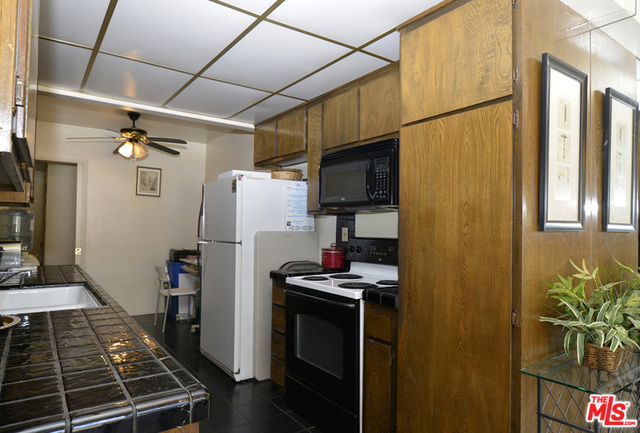 5950 Buckingham #104