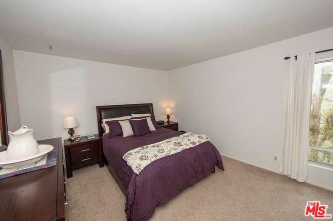 6050 Canterbury Dr., F-223
