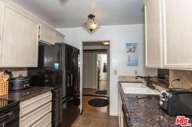 6275 Canterbury Dr., #204