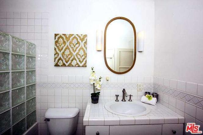 8027 Truxton Ave.