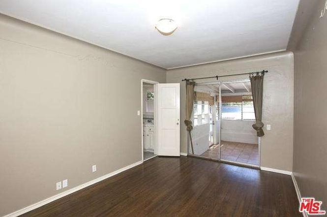 8027 Truxton Ave.