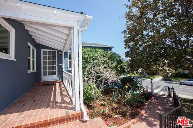 8027 Truxton Ave.