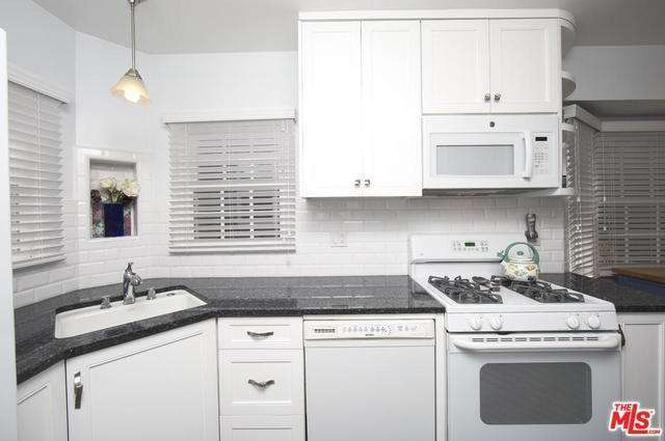 8121 Truxton Ave.