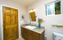 8121 Truxton Ave.