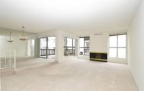6124 Buckingham Pkwy. #305