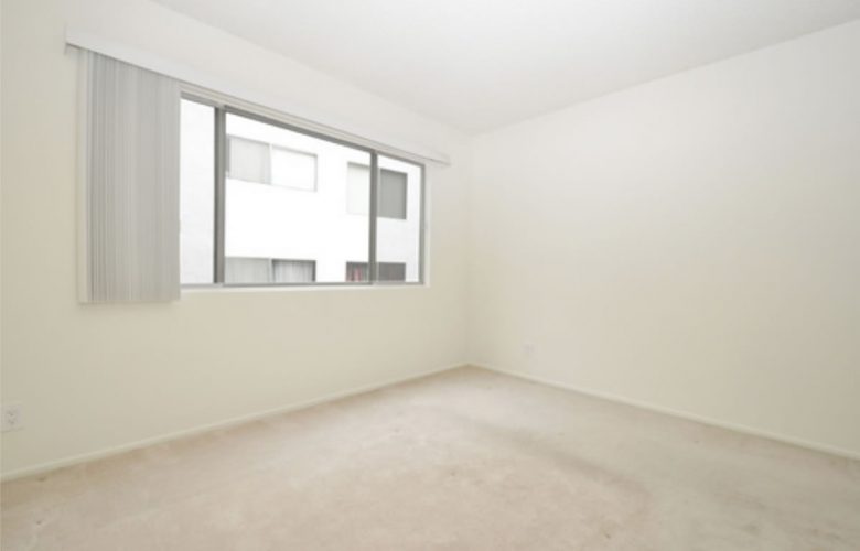 6124 Buckingham Pkwy. #305