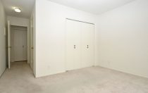 6124 Buckingham Pkwy. #305