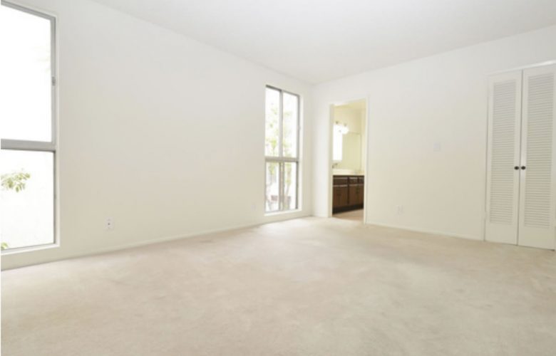 6124 Buckingham Pkwy. #305