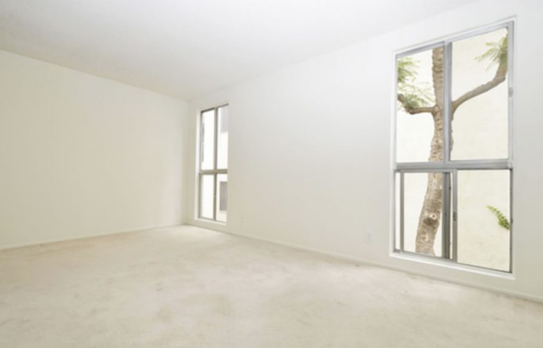6124 Buckingham Pkwy. #305