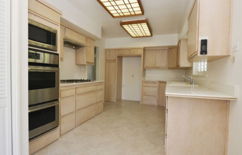 5886 W. 75th St.