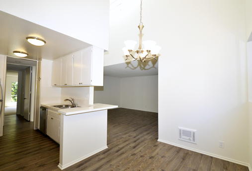 6050 Canterbury Dr. #G-228