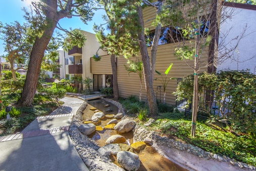 5900 Canterbury Dr., #A109, Culver City, CA 90230