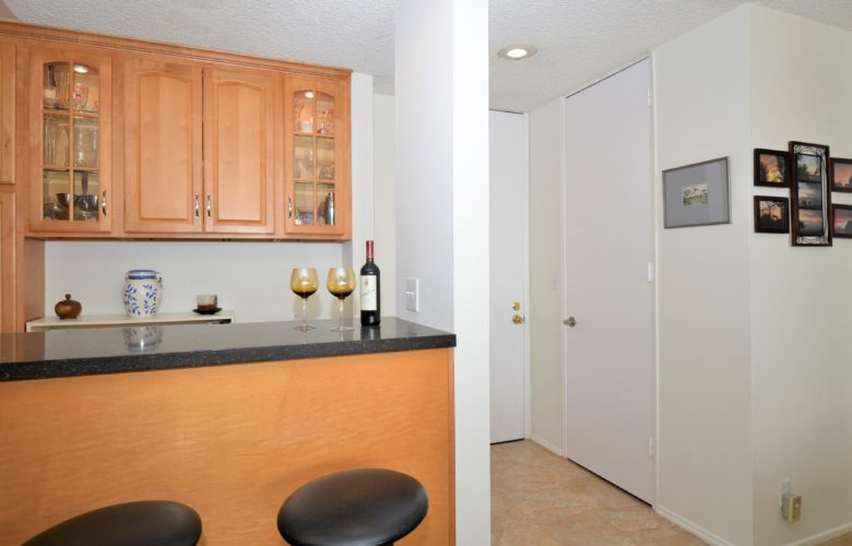 6050 Canterbury Dr., #F307, Culver City, CA 90230