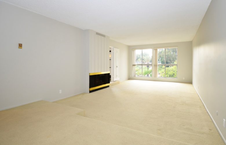 6124 Buckingham Pkwy., #202, Culver City, CA 90230