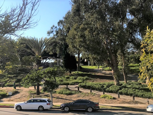 6124 Buckingham Pkwy., #202, Culver City, CA 90230