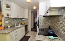 5950 Canterbury Dr., #J120, Culver City, CA 90230