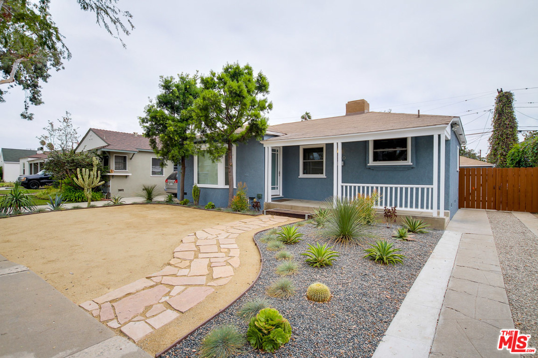 4070 Minerva Ave.