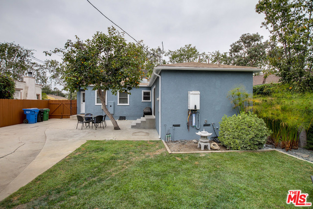 4070 Minerva Ave.