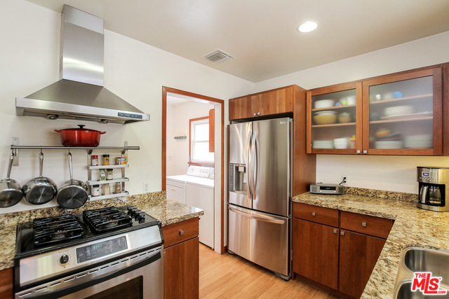 4070 Minerva Ave.