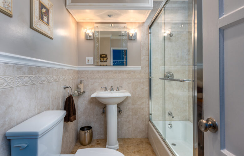 6516 W. 87th Pl., Los Angeles, CA 90045