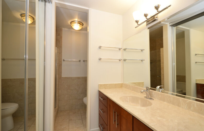 6000 Canterbury Dr., #M125, Culver City, CA 90230