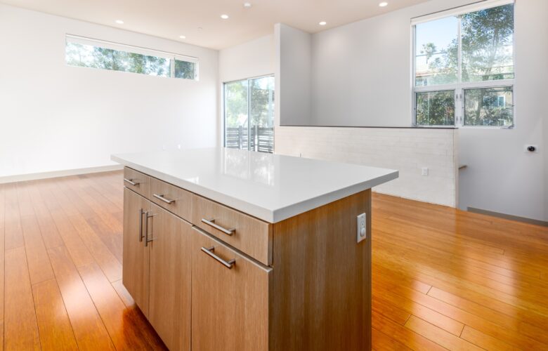 11814 Washington Pl., Los Angeles CA 90066