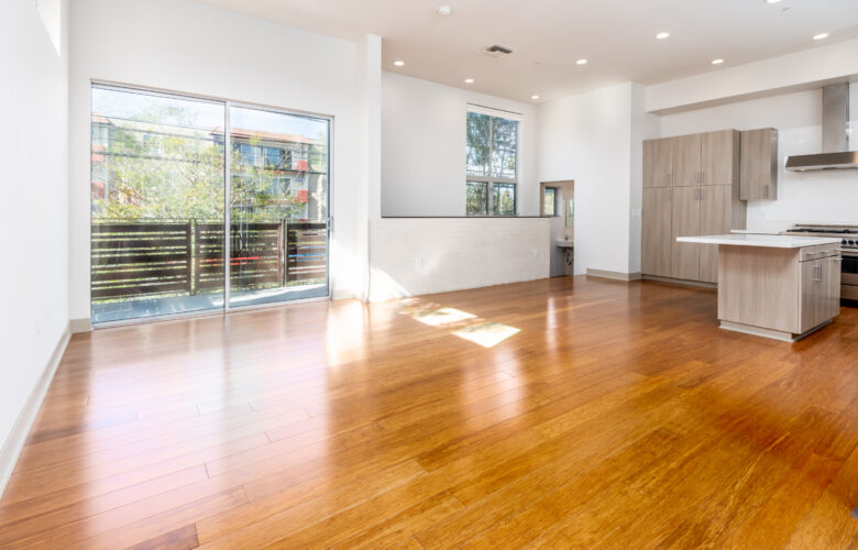 11814 Washington Pl., Los Angeles CA 90066