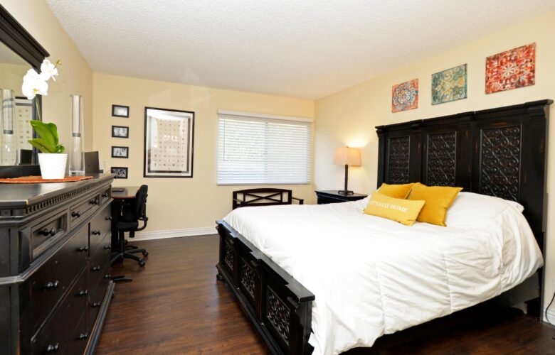 Renovated Ground Floor Corner End Unit