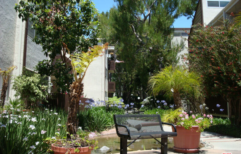 5950 Canterbury Dr., #C208 Culver City, CA 90230