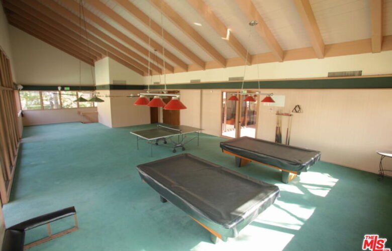 5950 Canterbury Dr., #C208 Culver City, CA 90230