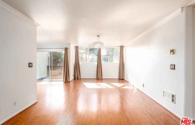 5950 Canterbury Dr., #C208 Culver City, CA 90230