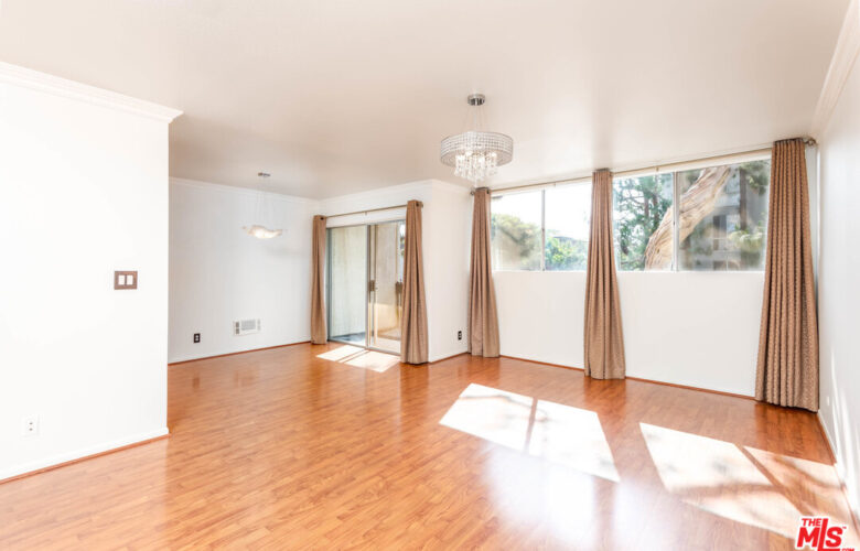 5950 Canterbury Dr., #C208 Culver City, CA 90230