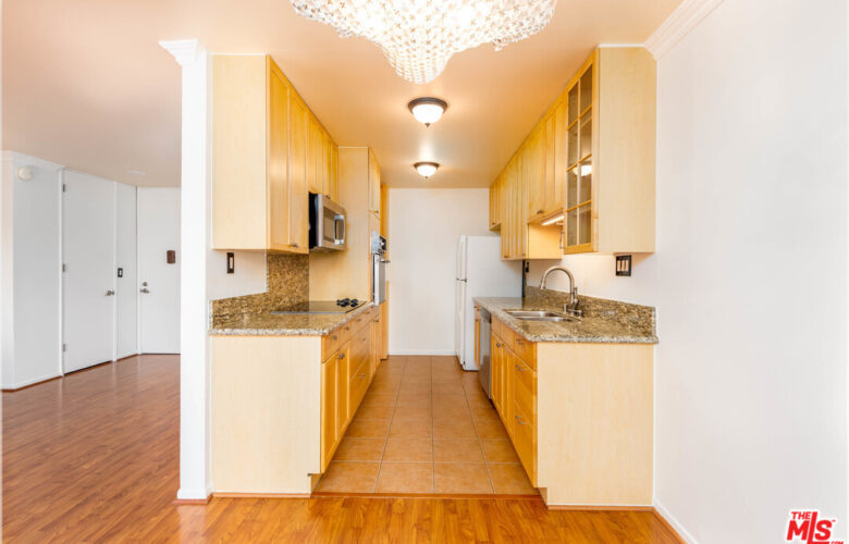 5950 Canterbury Dr., #C208 Culver City, CA 90230