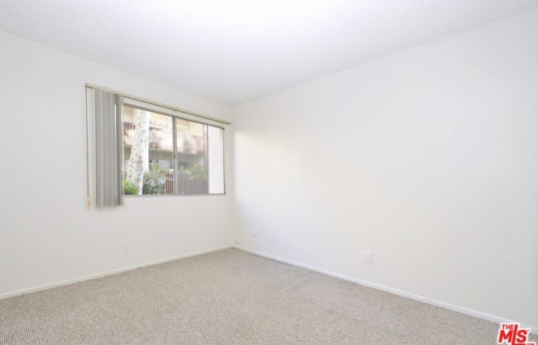 5900 Canterbury Dr., #B117, Culver City, CA 90230