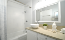 6275 Canterbury Dr., #207, Culver City, CA 90230