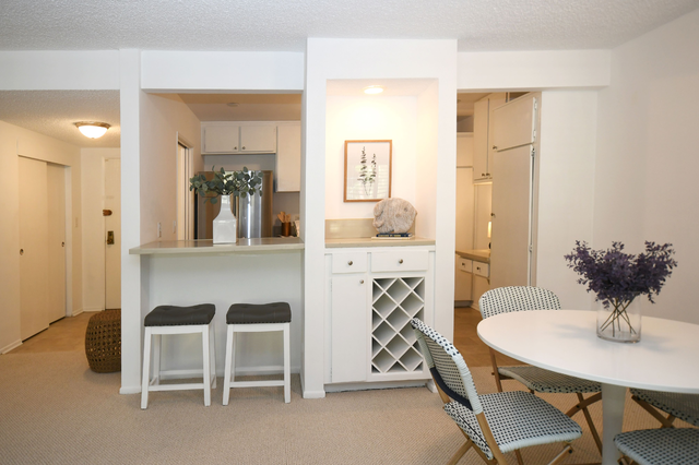 6275 Canterbury Dr., #207, Culver City, CA 90230