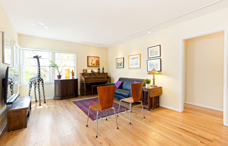 8301 Winsford Ave., Los Angeles, CA 90045