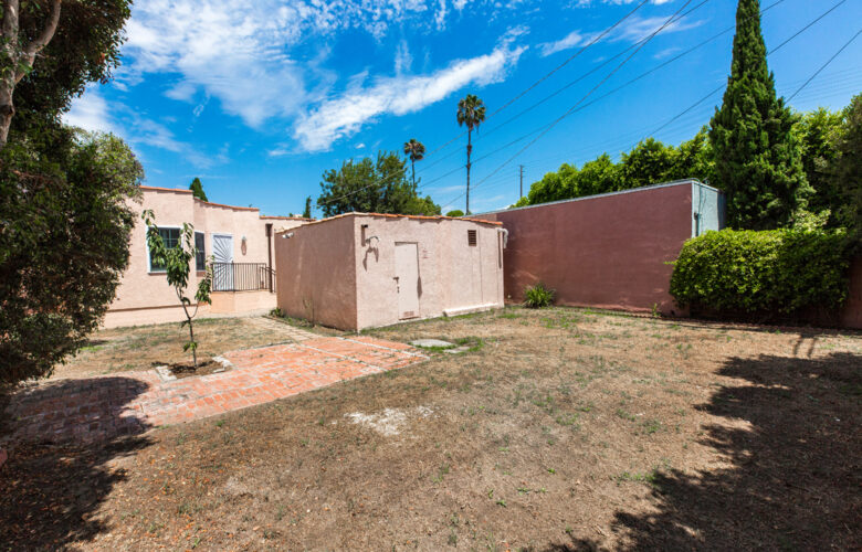 10732 Westminster Ave., Los Angeles, CA 90034