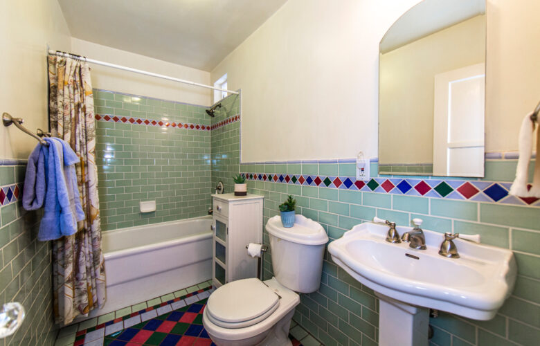 6523 W. 87th St., Los Angeles, CA 90045