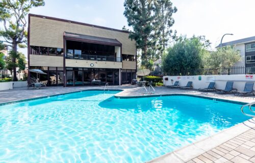 6000 Canterbury Dr., #D111, Culver City, CA 90230